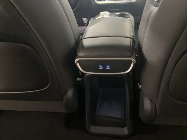 2024 Genesis GV60 Standard