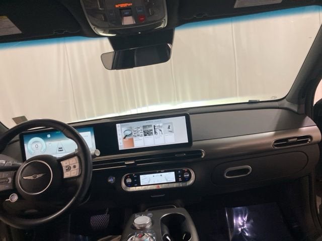 2024 Genesis GV60 Standard