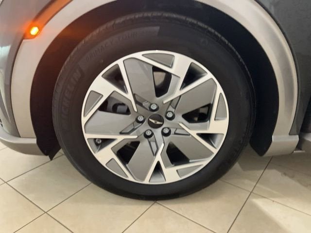 2024 Genesis GV60 Standard