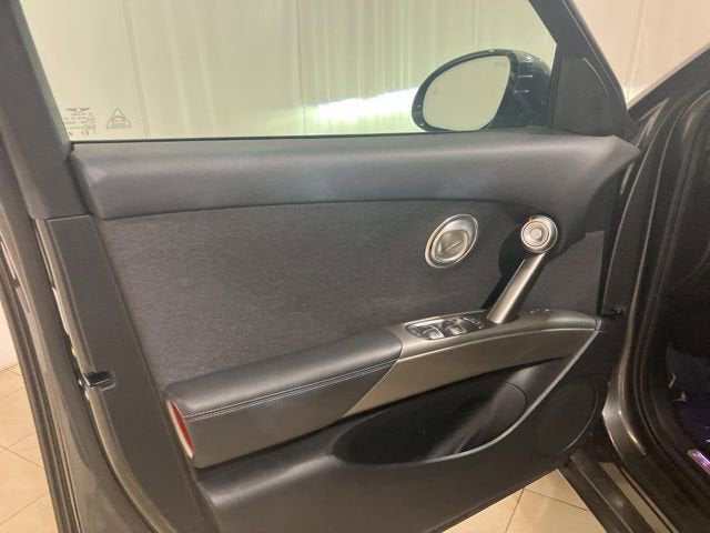 2024 Genesis GV60 Standard