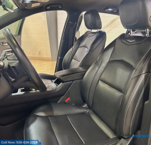 2022 Cadillac XT4 Luxury