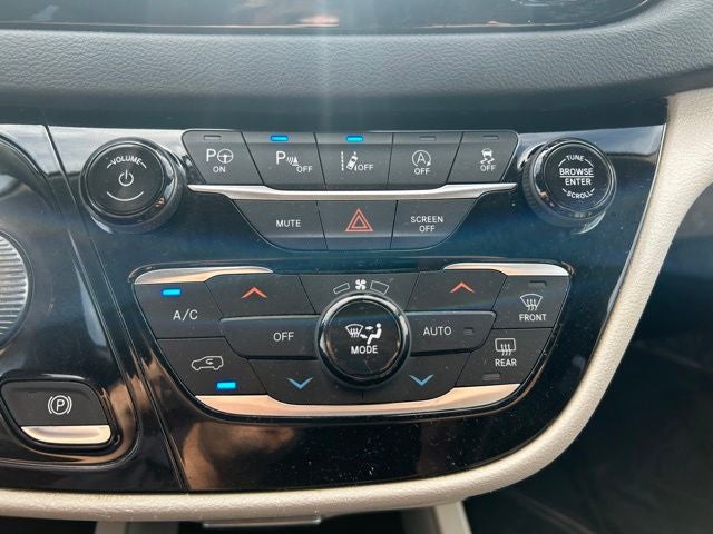2020 Chrysler Pacifica Touring L Plus