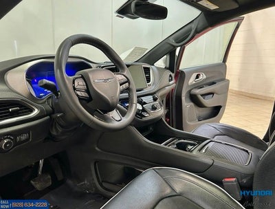 2023 Chrysler Pacifica Hybrid Limited