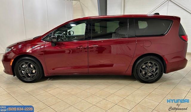 2023 Chrysler Pacifica Hybrid Limited
