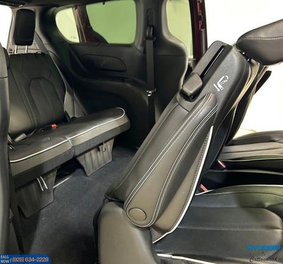 2023 Chrysler Pacifica Hybrid Limited