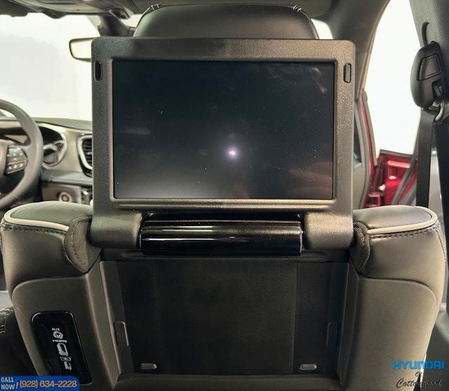 2023 Chrysler Pacifica Hybrid Limited