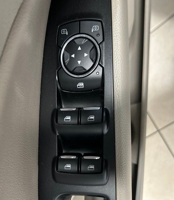 2017 Ford Fusion Hybrid SE