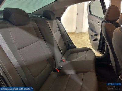 2022 Hyundai Accent SE