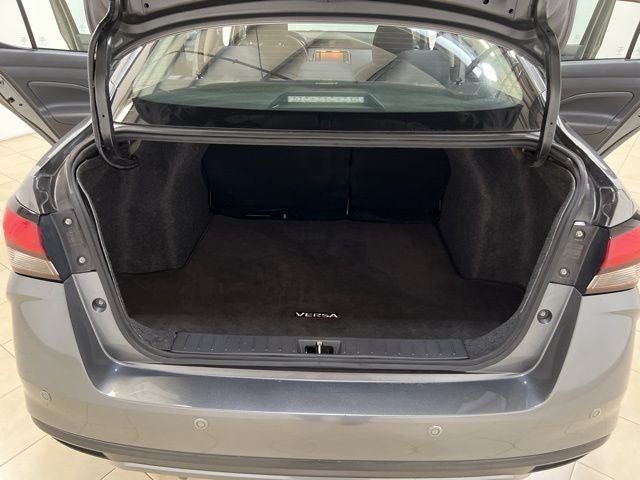 2023 Nissan Versa 1.6 SV