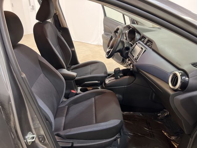 2023 Nissan Versa 1.6 SV