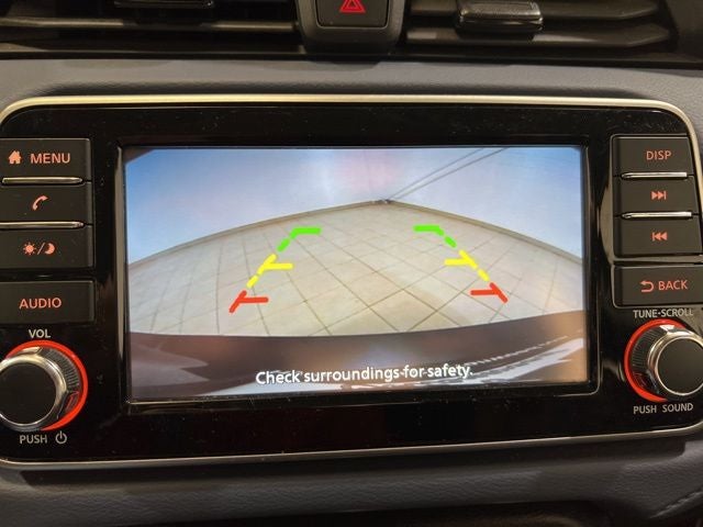 2023 Nissan Versa 1.6 SV