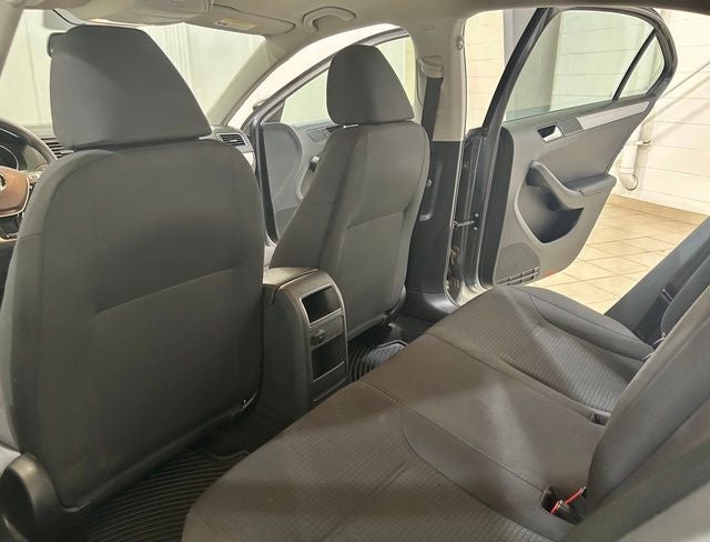 2015 Volkswagen Jetta 1.8T SE