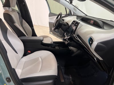 2019 Toyota Prius Base