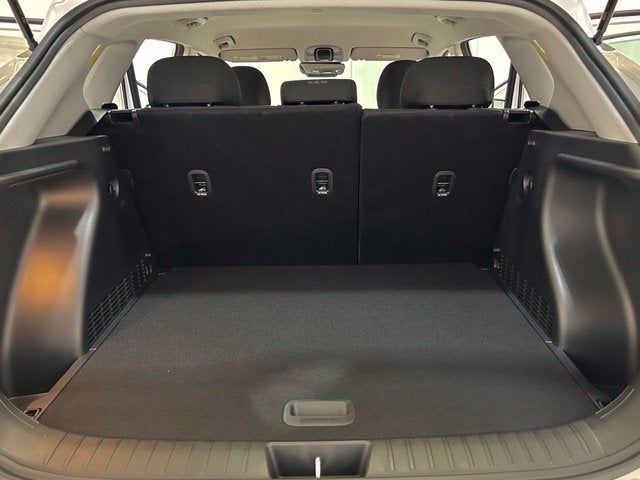 2027 Hyundai Kona SE