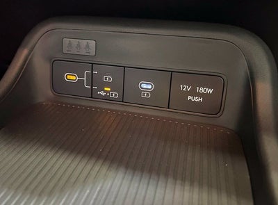 2027 Hyundai Kona SE