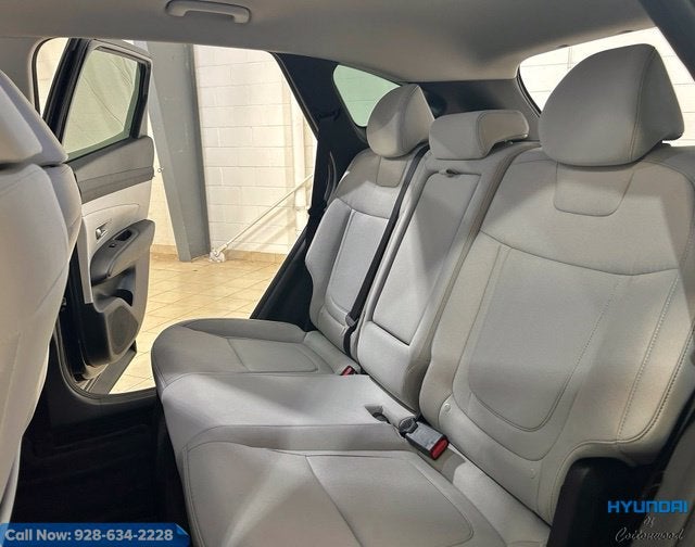 2026 Hyundai Tucson Hybrid Blue SE