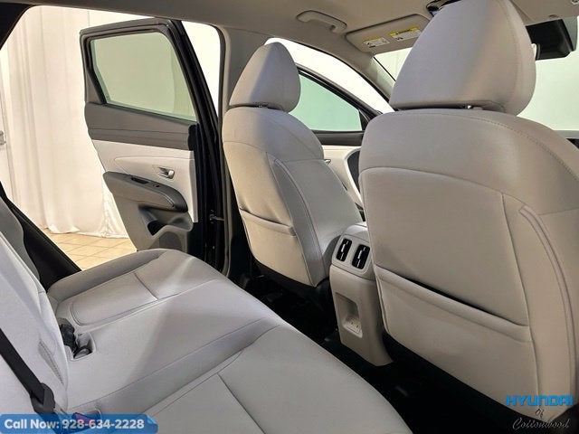 2026 Hyundai Tucson Hybrid Blue SE
