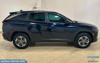 2026 Hyundai Tucson Hybrid Blue SE
