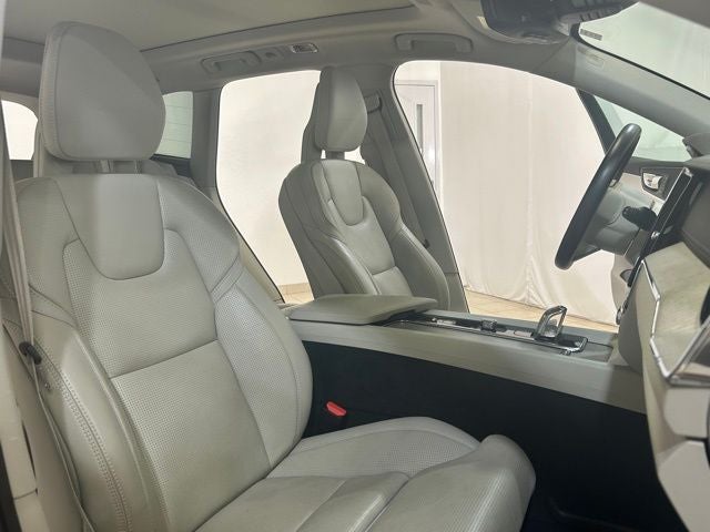 2018 Volvo XC60 Hybrid T8 Inscription