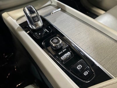 2018 Volvo XC60 Hybrid T8 Inscription