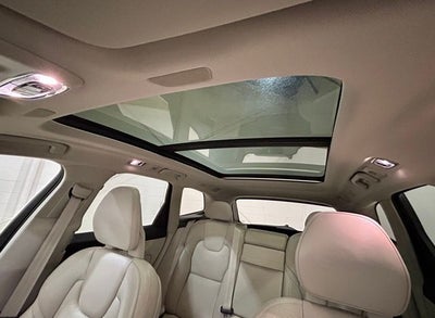 2018 Volvo XC60 Hybrid T8 Inscription