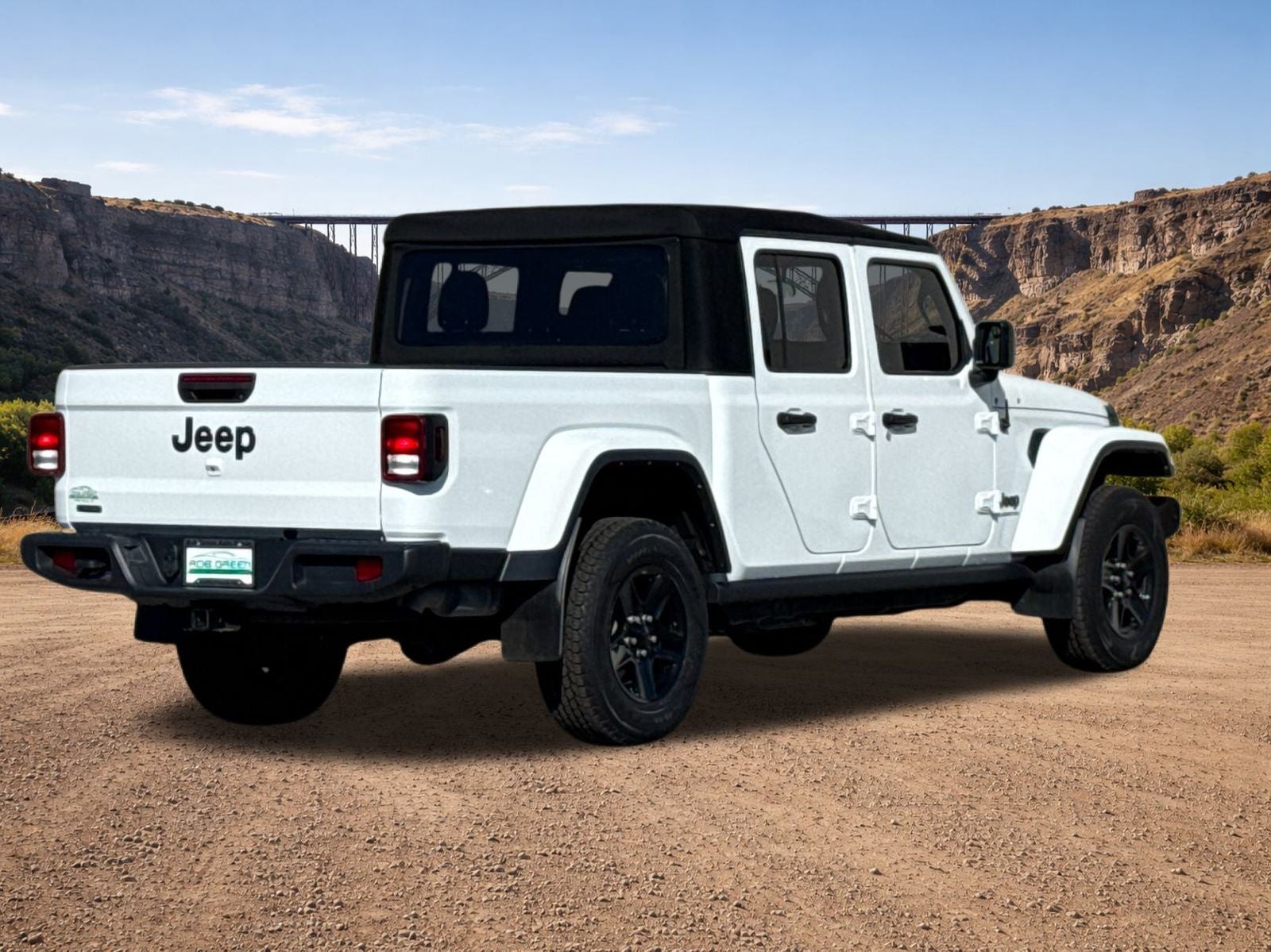 2022 Jeep Gladiator Sport