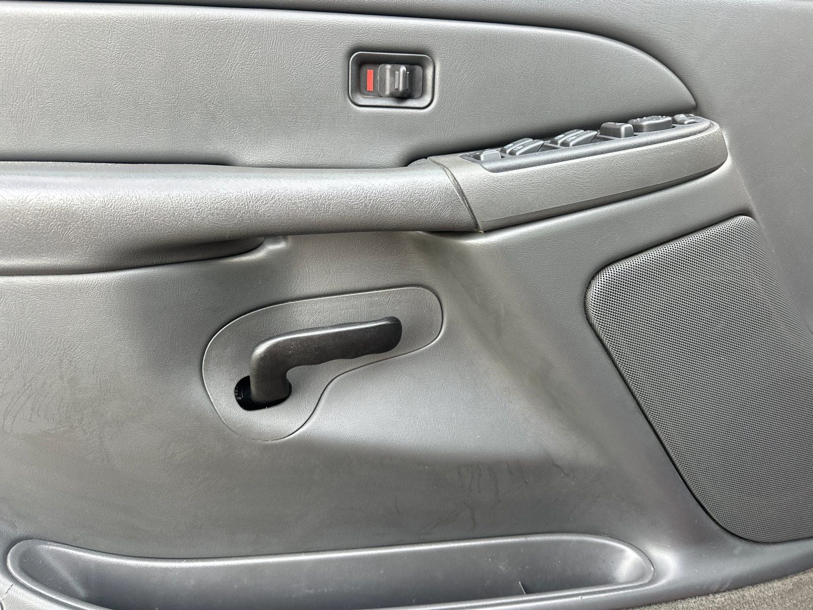 2004 Chevrolet Silverado 2500HD LS