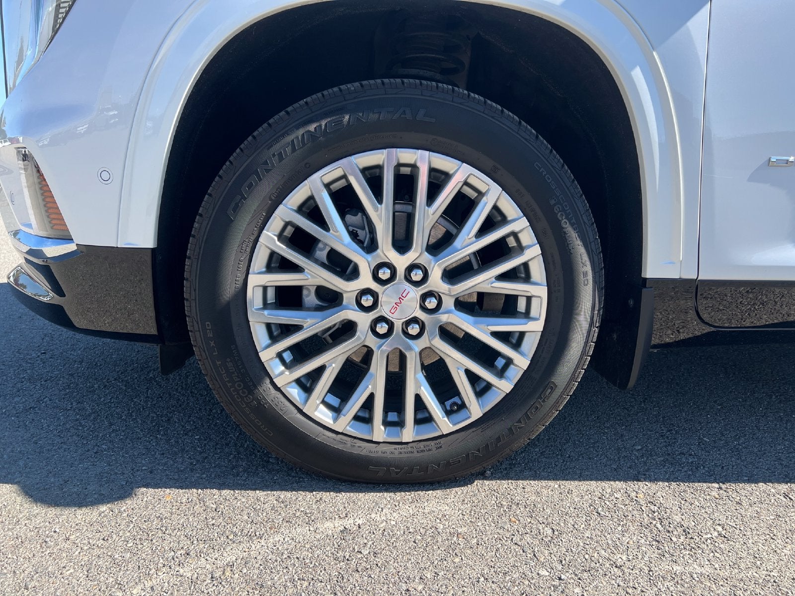 2024 GMC Acadia Denali