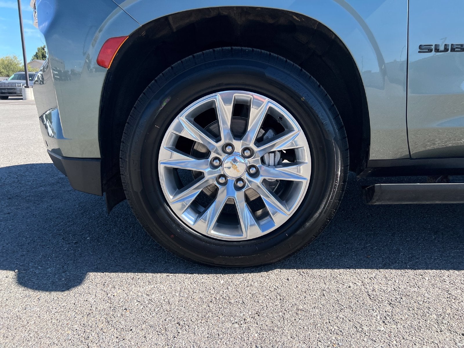 2023 Chevrolet Suburban Premier