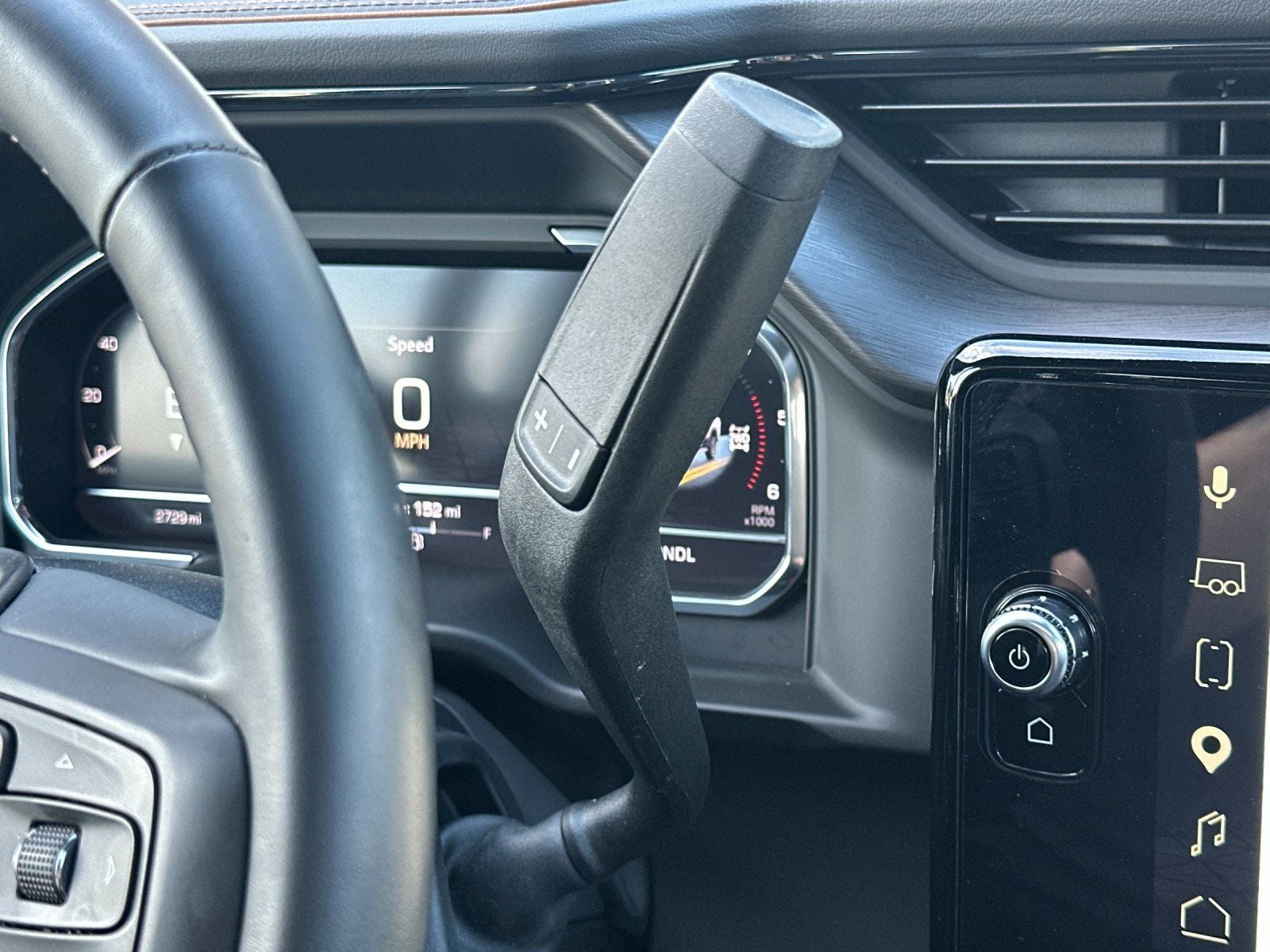 2025 GMC Sierra 3500HD AT4