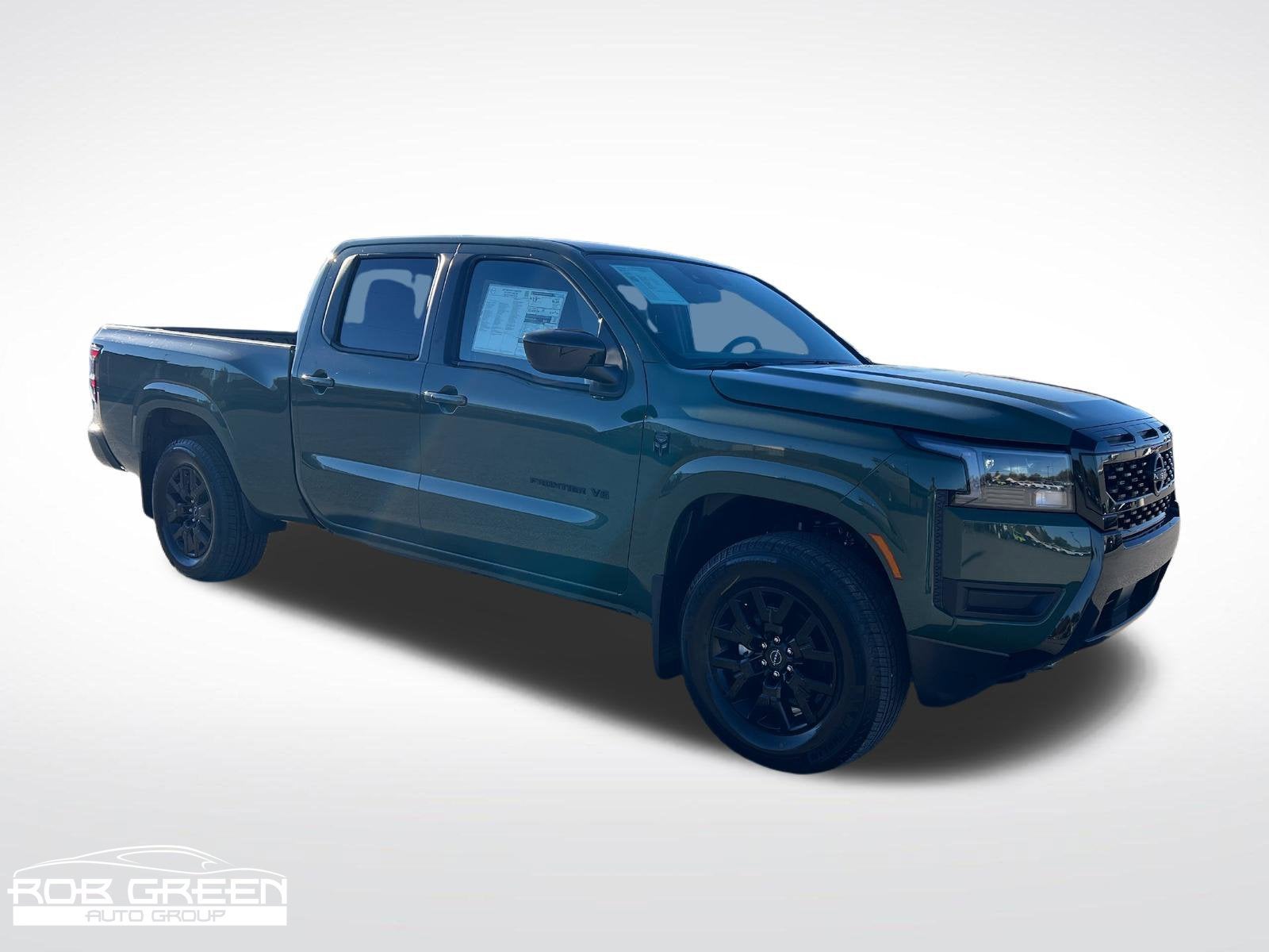 2027 Nissan Frontier SV