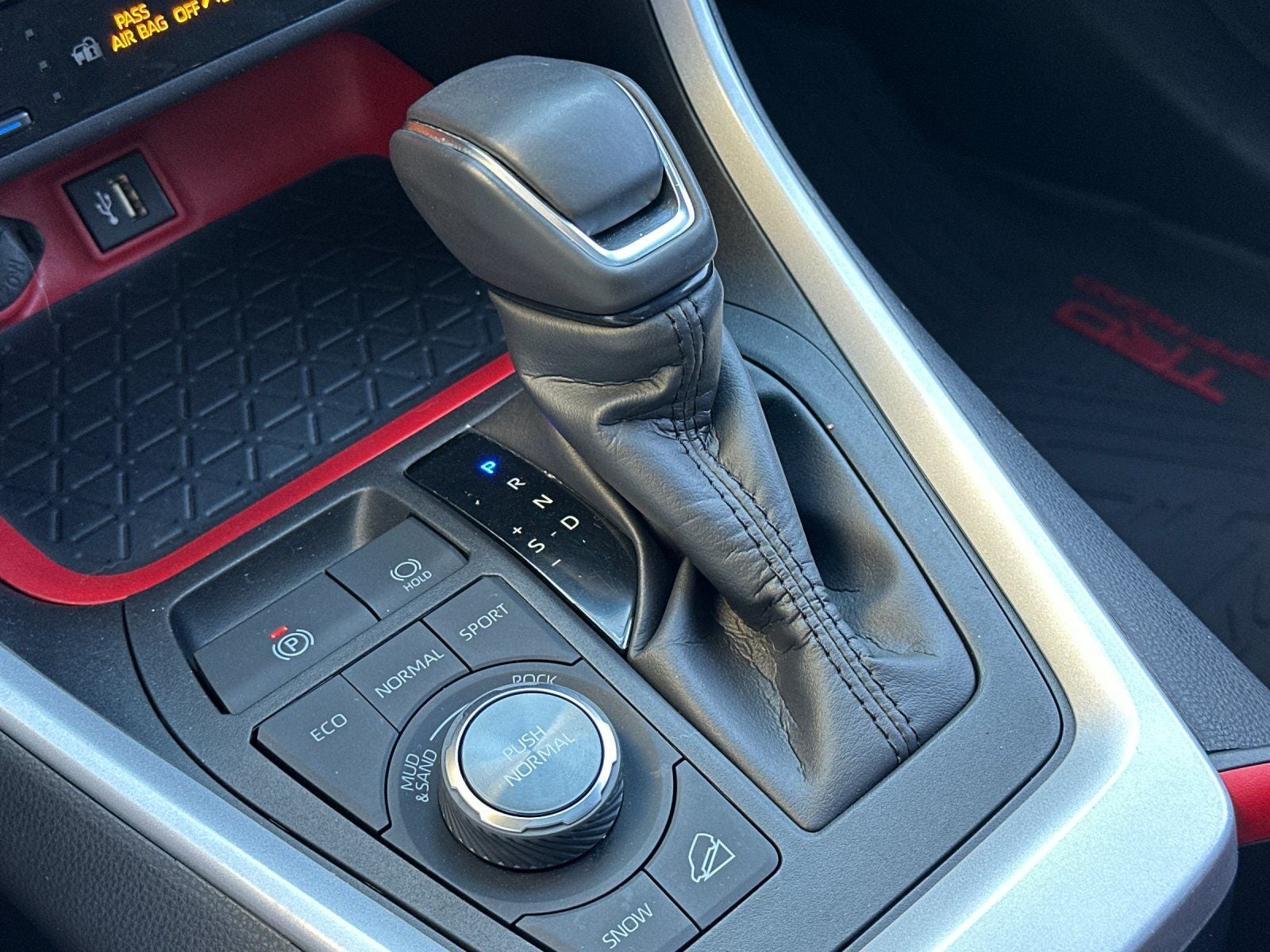 2024 Toyota RAV4 TRD Off Road