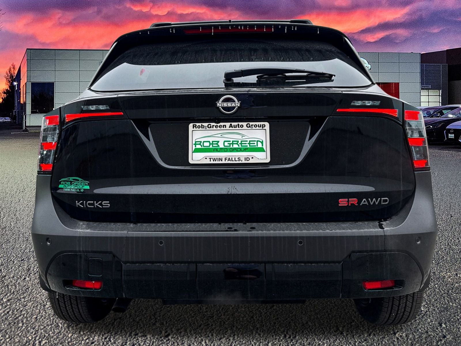 2026 Nissan Kicks SR