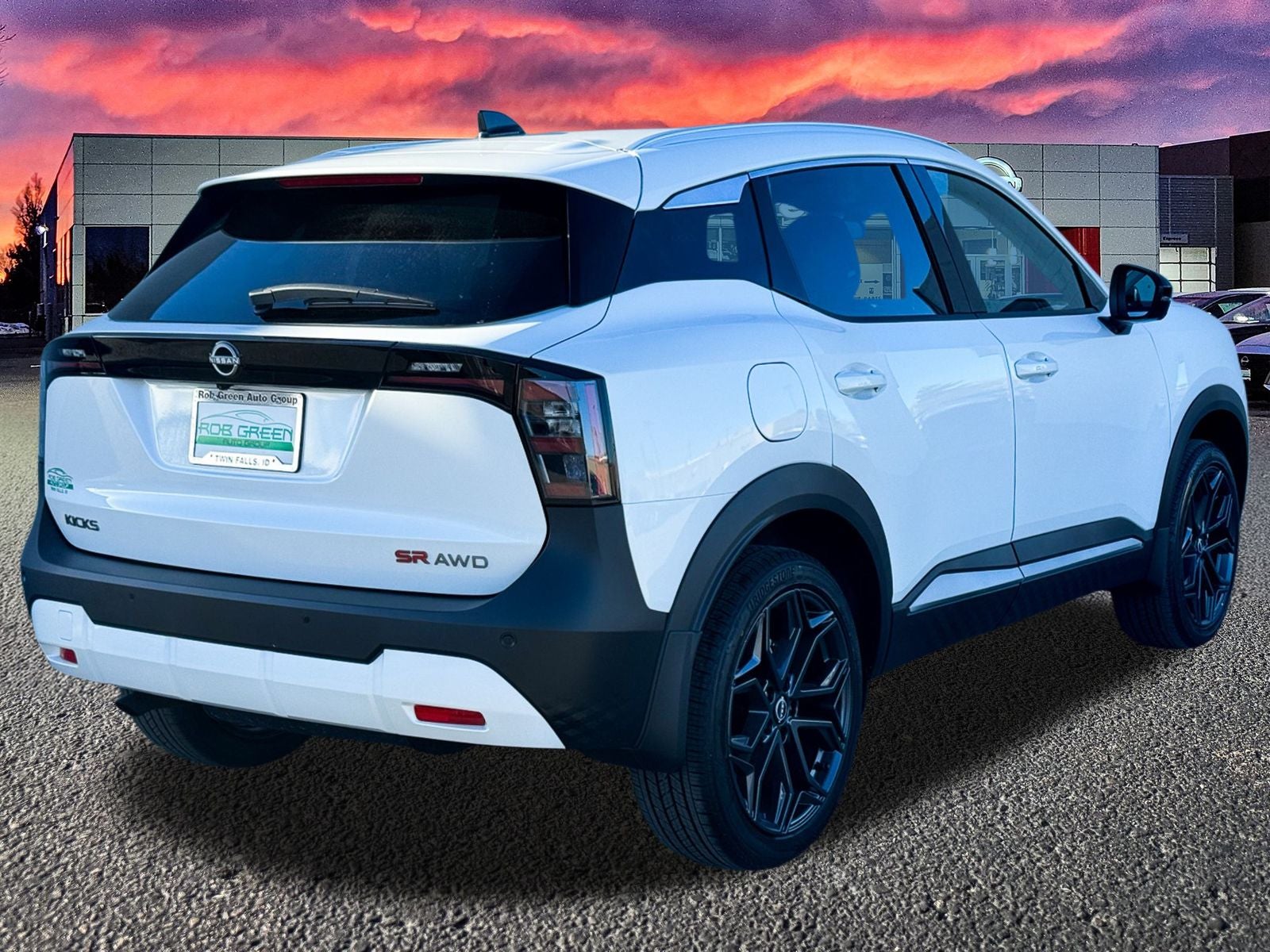 2026 Nissan Kicks SR