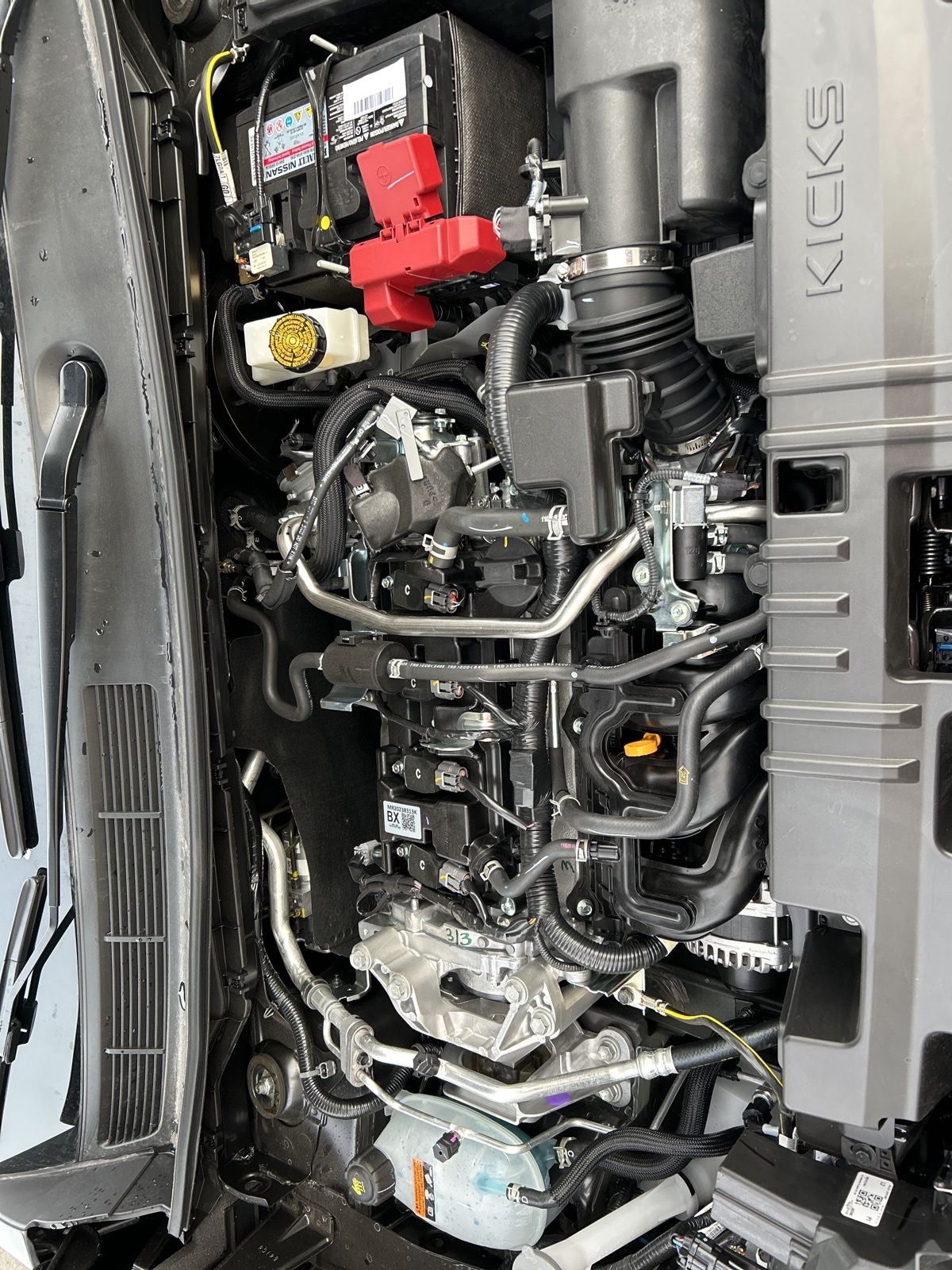 2026 Nissan Kicks SR