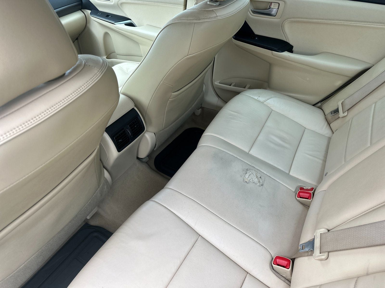 2016 Toyota Camry Hybrid XLE