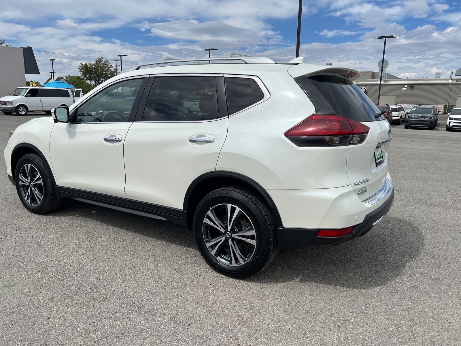 2020 Nissan Rogue SV