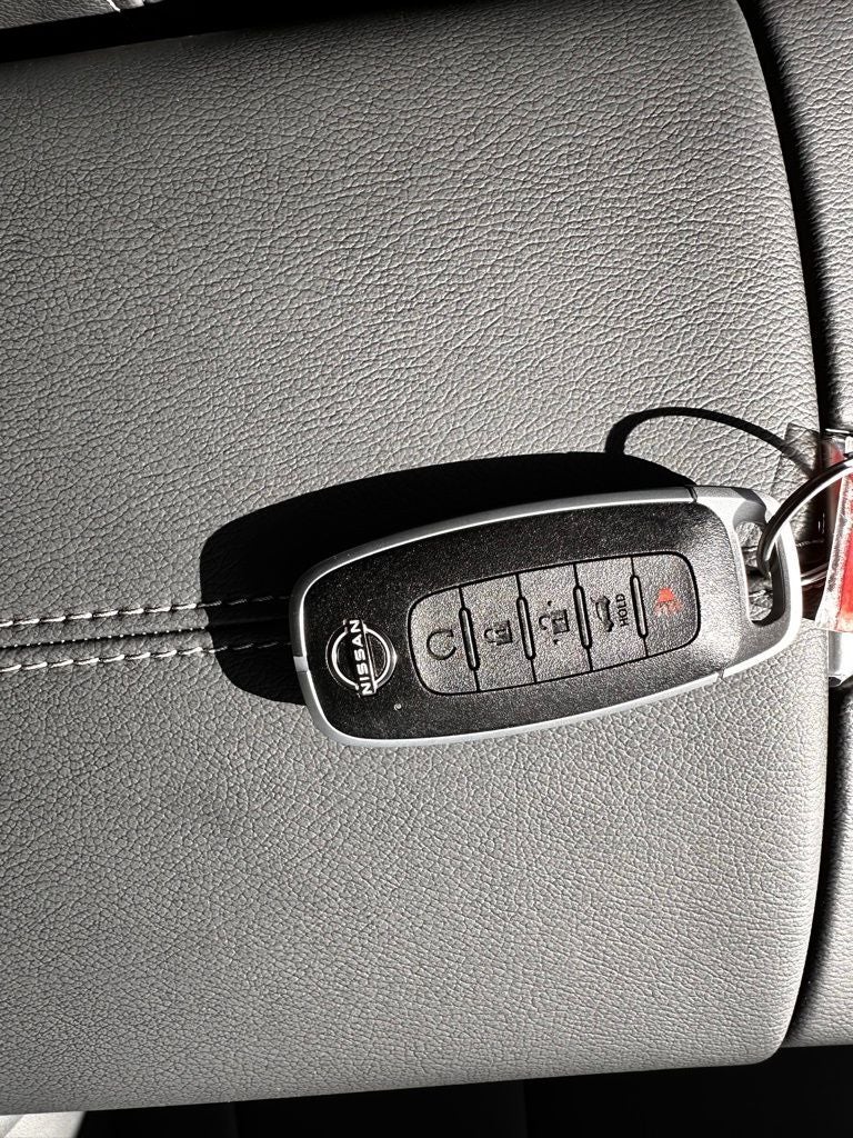 2025 Nissan Murano SV