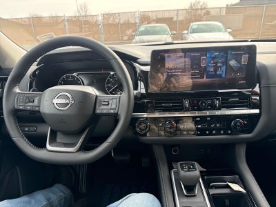 2026 Nissan Pathfinder SV