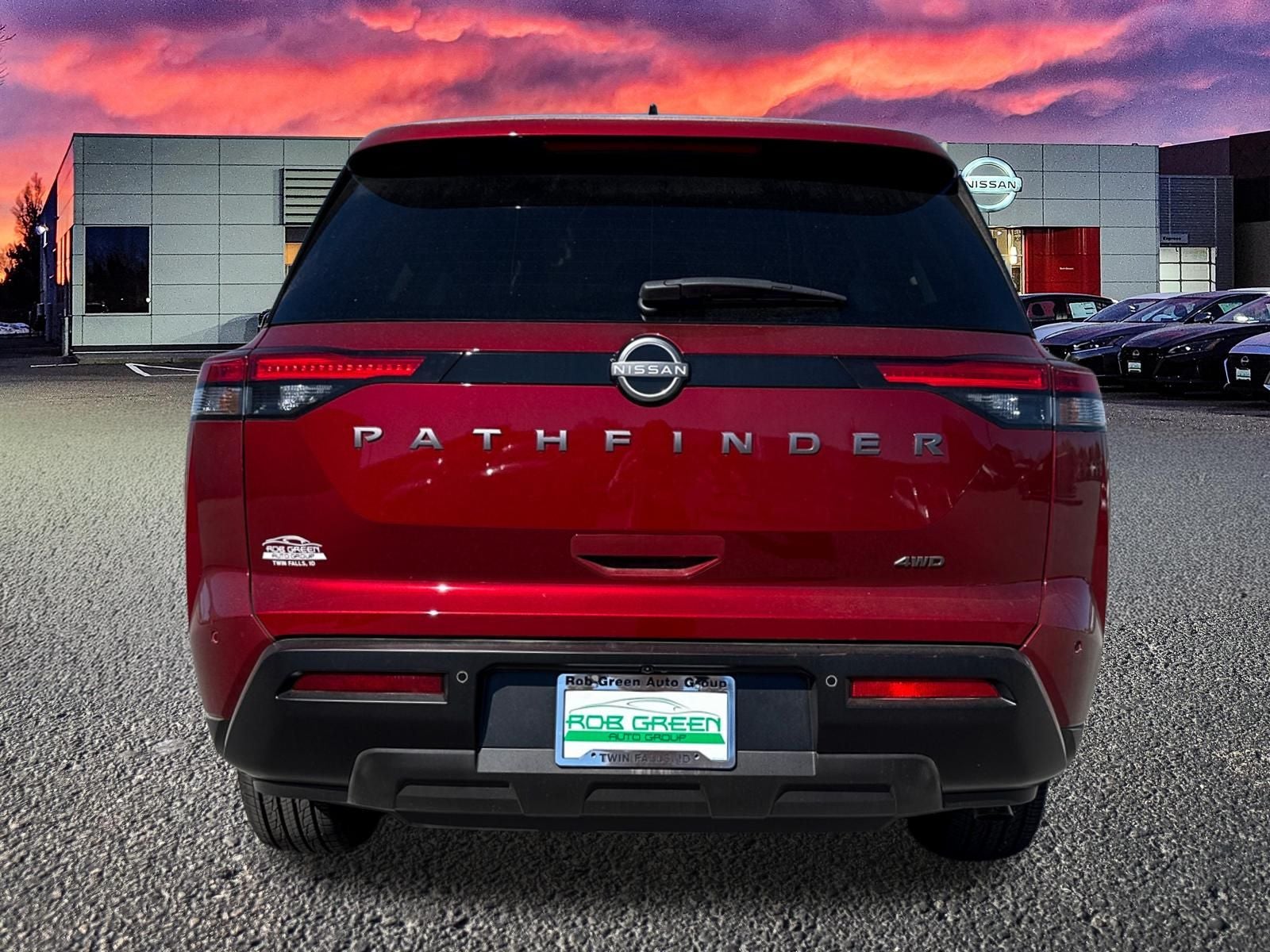 2026 Nissan Pathfinder SV