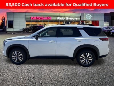 2026 Nissan Pathfinder SL