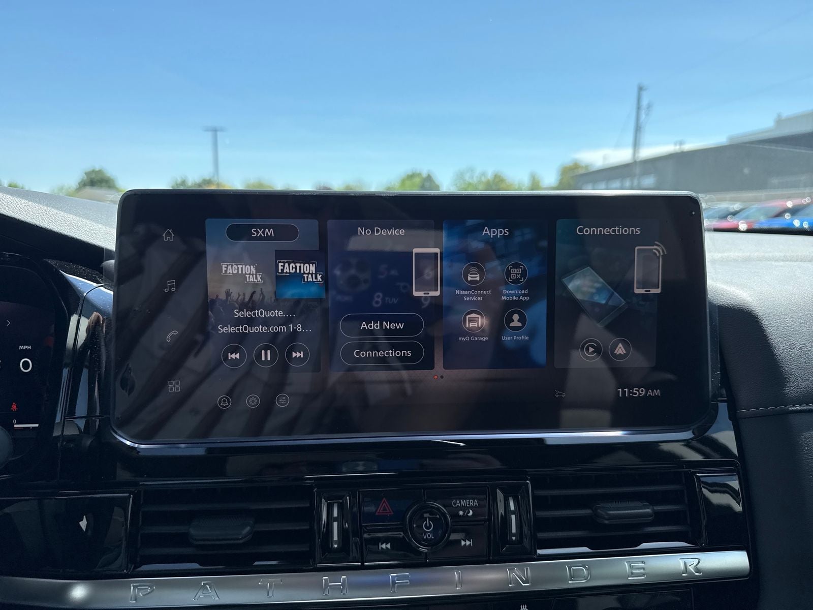 2026 Nissan Pathfinder SL