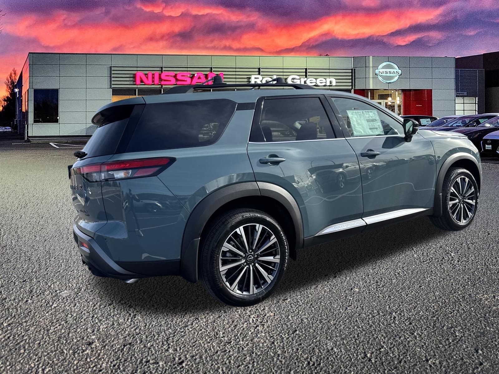2026 Nissan Pathfinder Platinum