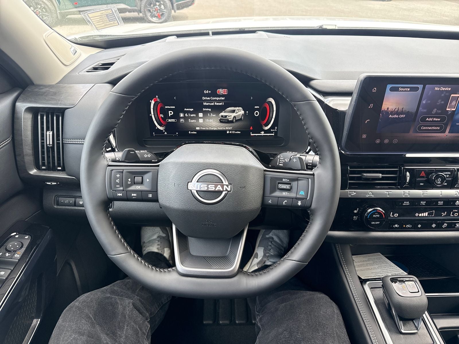 2026 Nissan Pathfinder Platinum