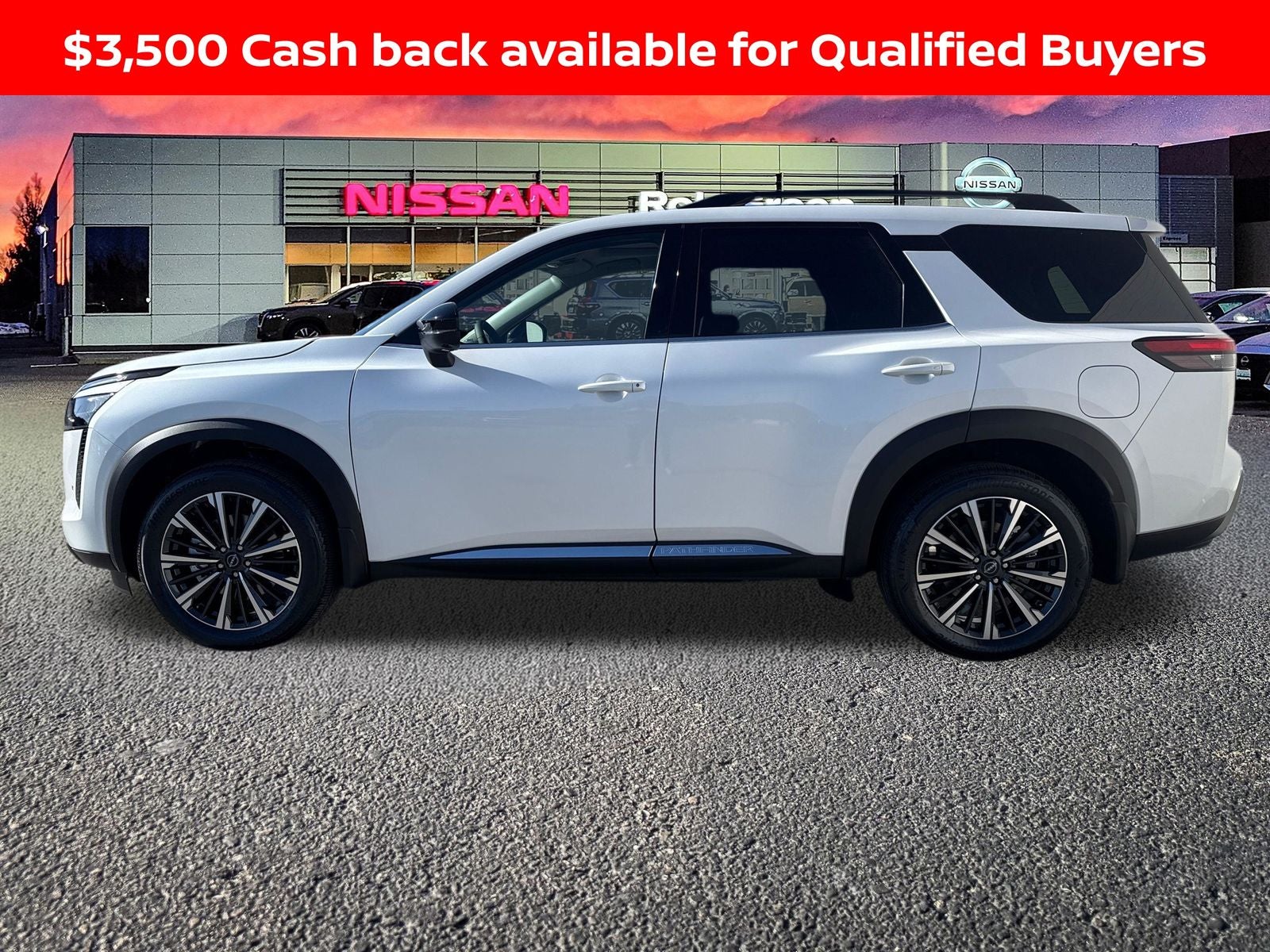 2026 Nissan Pathfinder Platinum