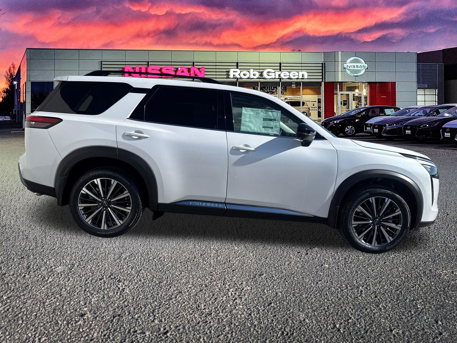2026 Nissan Pathfinder Platinum