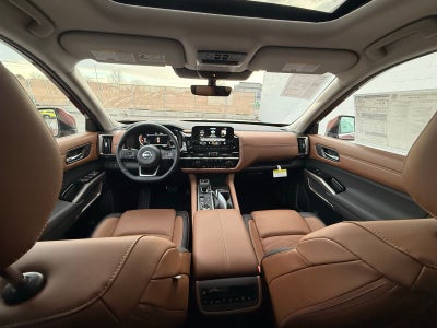 2025 Nissan Pathfinder Platinum