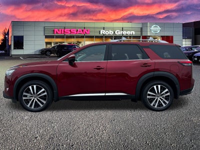 2025 Nissan Pathfinder Platinum