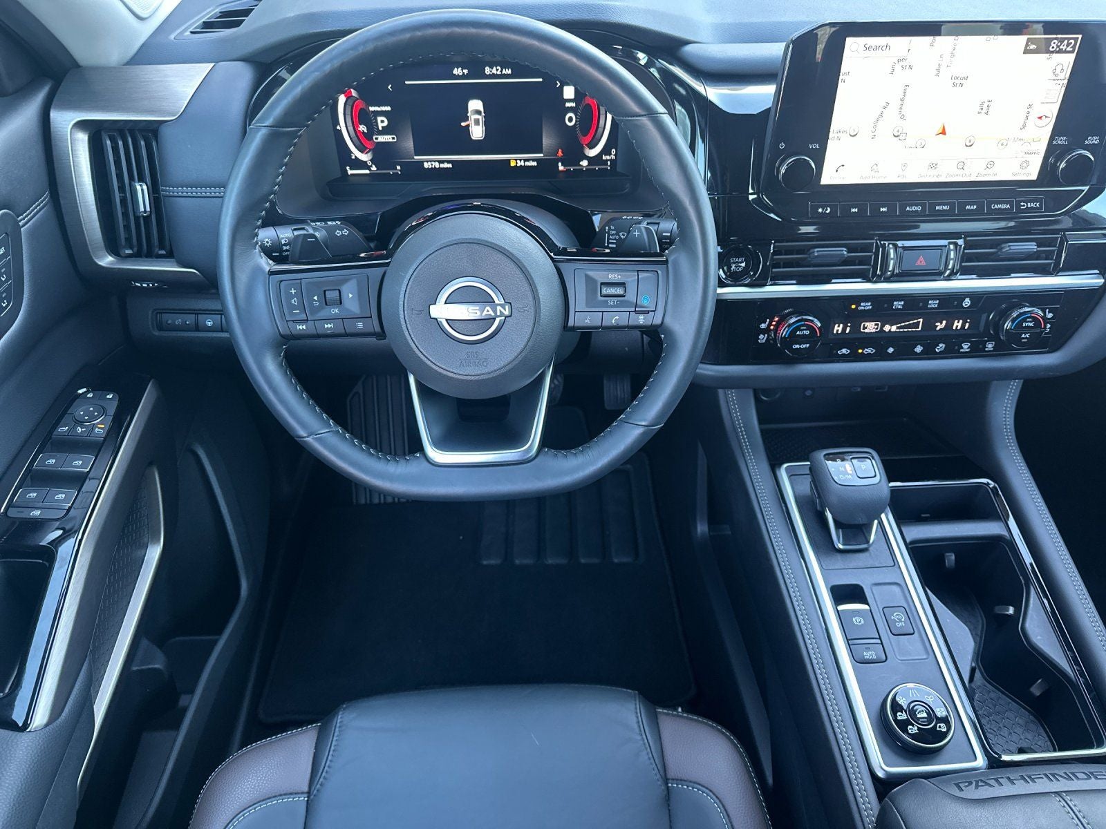 2025 Nissan Pathfinder Platinum