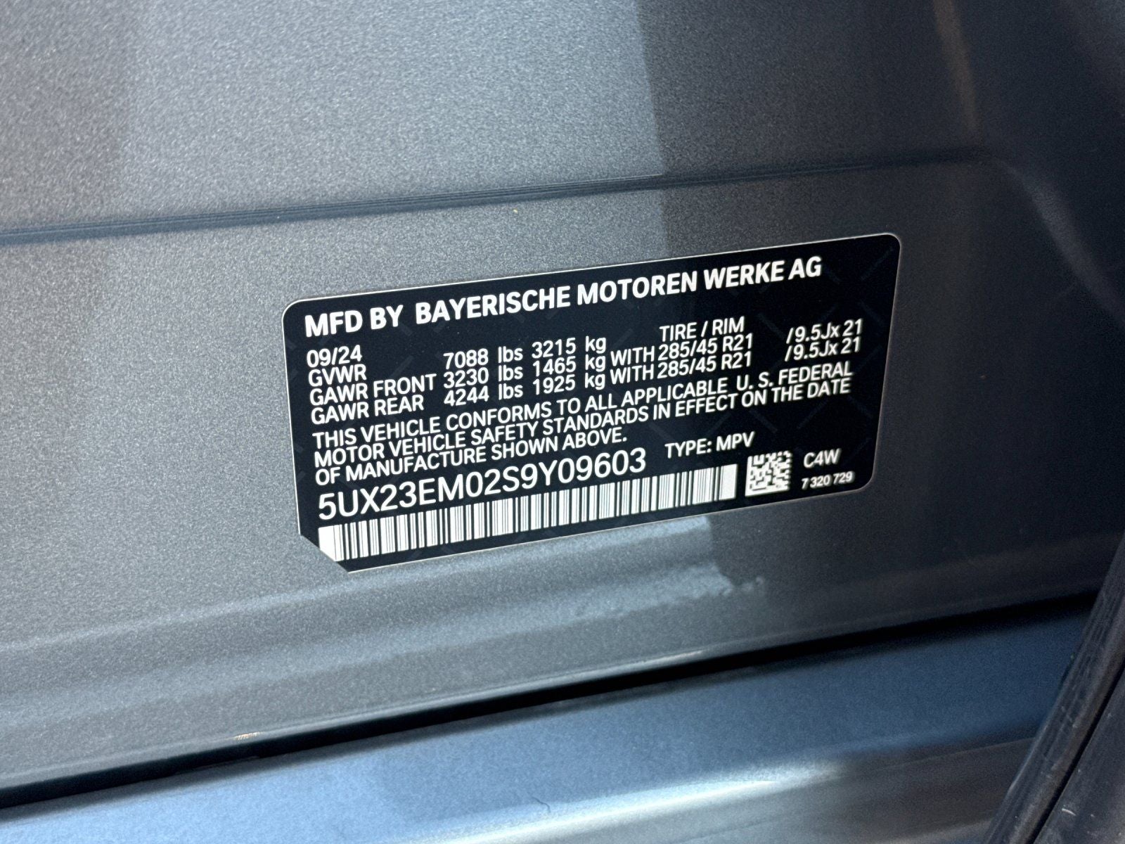 2025 BMW X7 xDrive40i